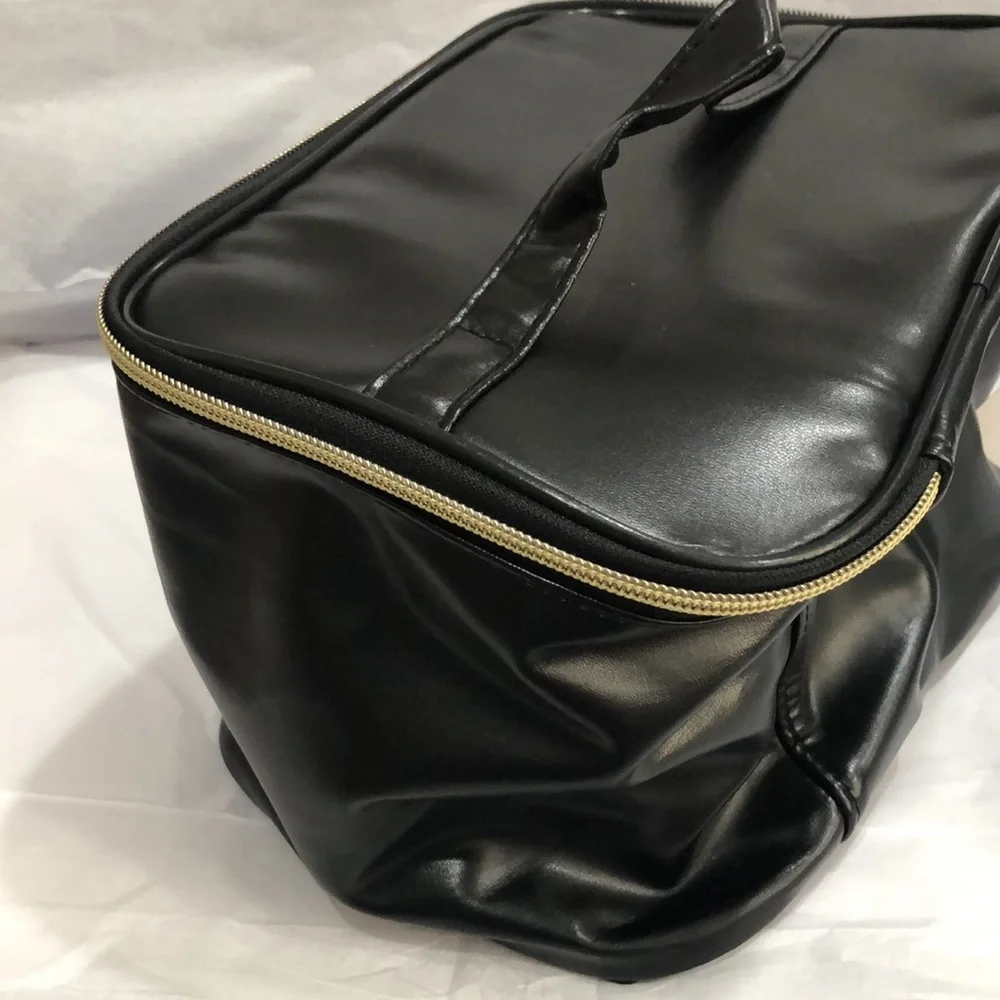 Large Black shiny gold zippered makeup cosmetic beauty case bag with compartment